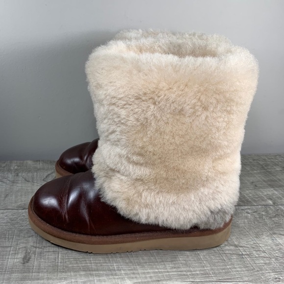 UGG Australia 1008823 Patten Chestnut Sheepskin Cuff Short Booties Boots Size 6 - Picture 4 of 9